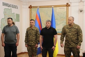 Новини Вінниці / На Вінниччині родинам загиблих захисників вручили посмертні державні нагороди
