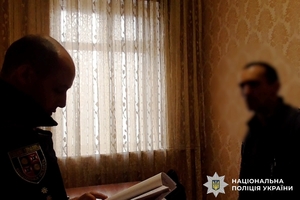Новини Вінниці / Поліція затримала групу шахраїв, які діяли з місць позбавлення волі за схемою «дзвінок із банку» 