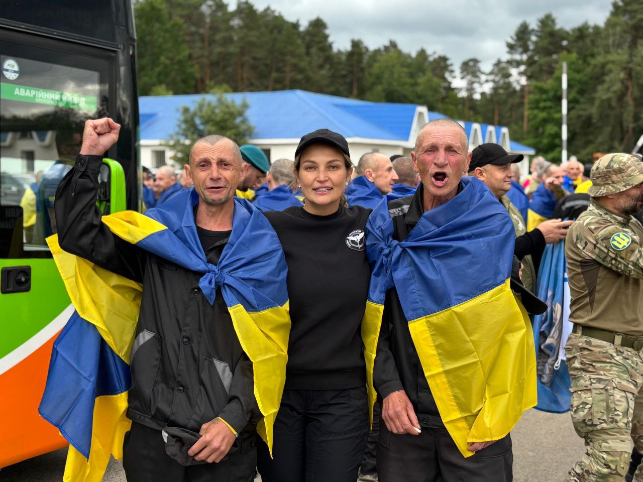 Новини Вінниці / Сьогодні з полону повернулися ще четверо захисників з Вінниччини