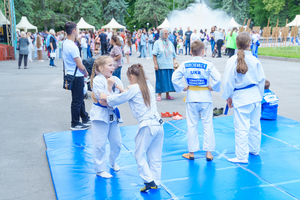 Новини Вінниці / Спорт, єдність і вдячність ЗСУ: 1 червня у Вінниці відбувся Олімпійський день