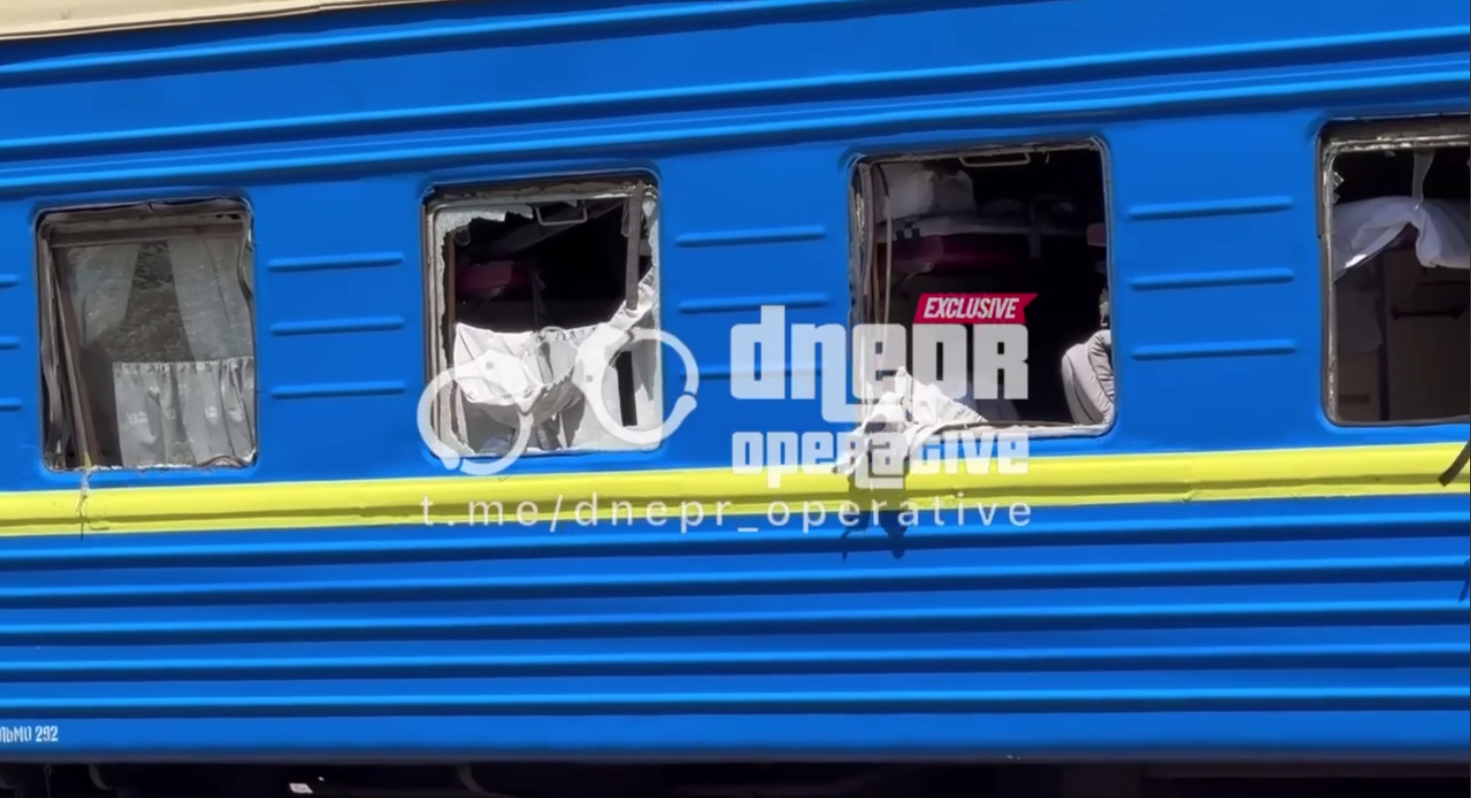 Новини Вінниці / Внаслідок ракетного удару по Дніпру пошкоджено потяг Одеса-Запоріжжя: є постраждалі
