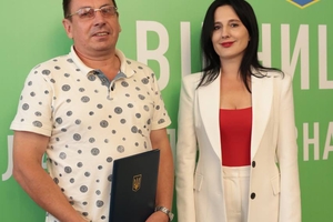 Новини Вінниці / 11 медиків з Вінниччини отримали відзнаки Верховної Ради України