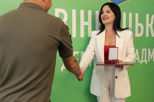 Новини Вінниці / 11 медиків з Вінниччини отримали відзнаки Верховної Ради України