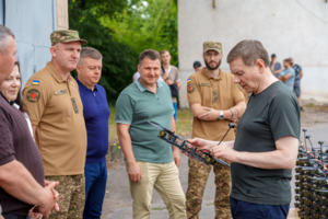 Новини Вінниці / 400 FPV-дронів – на передову: Вінницька громада передала чергову допомогу двом бойовим підрозділам