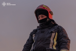 Новини Вінниці / Без зброї, але з незламною відвагою: як рятувальники Вінниці ліквідували наслідки російської атаки (ФОТО)