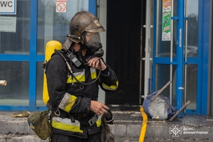 Новини Вінниці / Без зброї, але з незламною відвагою: як рятувальники Вінниці ліквідували наслідки російської атаки (ФОТО)