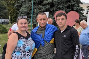 Новини Вінниці / Гайсинська громада зустріла ще одного Героя: Дмитро Колісник повернувся з російського полону
