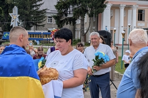 Новини Вінниці / Гайсинська громада зустріла ще одного Героя: Дмитро Колісник повернувся з російського полону