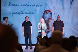 Новини Вінниці / На Вінниччині привітали медиків із професійним святом