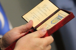 Новини Вінниці / На Вінниччині родинам загиблих Захисників вручили посмертні державні нагороди