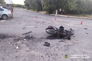 Новини Вінниці / На Вінниччині за вчора сталося два інциденти за участю двоколісного транспорту: в одній постраждав неповнолітній водій