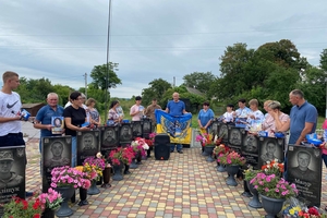 Новини Вінниці / Тридцять дронів з іменами полеглих Героїв відправили з Війтівців на фронт
