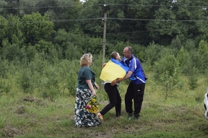 Новини Вінниці / У Погребищенській громаді зустріли звільненого з ворожого полону Героя Руслана Нестерука