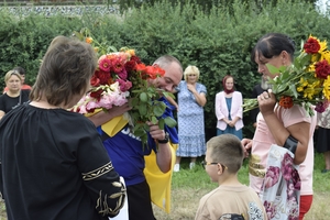 Новини Вінниці / У Погребищенській громаді зустріли звільненого з ворожого полону Героя Руслана Нестерука