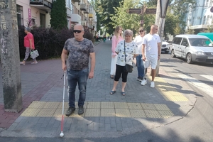 Новини Вінниці / У Вінниці ветеранів долучили до додаткового обстеження однієї з ділянок майбутнього безбар’єрного маршруту