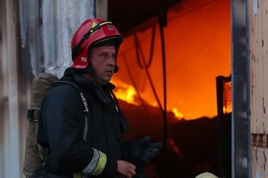 Новини Вінниці / Важка ніч для Вінниці: всі пожежі ліквідовано, триває розбір завалів (ФОТО)