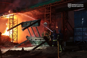 Новини Вінниці / Важка ніч для Вінниці: всі пожежі ліквідовано, триває розбір завалів (ФОТО)