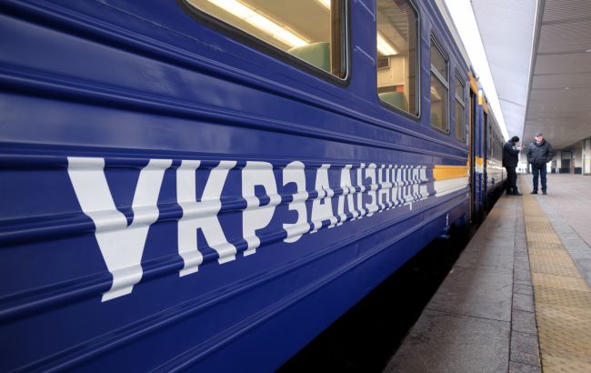 Новини Вінниці / На Вінниччині через атаку рф затримуються поїзди, частину пасажирів доставляють автобусами