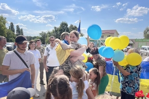 Новини Вінниці / На Вінниччині односельчани зустріли з полону військового Сергія Кищука