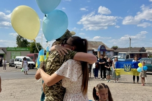Новини Вінниці / На Вінниччині односельчани зустріли з полону військового Сергія Кищука