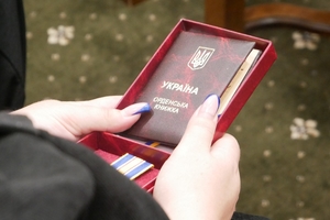 Новини Вінниці / На Вінниччині семи родинам загиблих Захисників вручили посмертні державні нагороди 