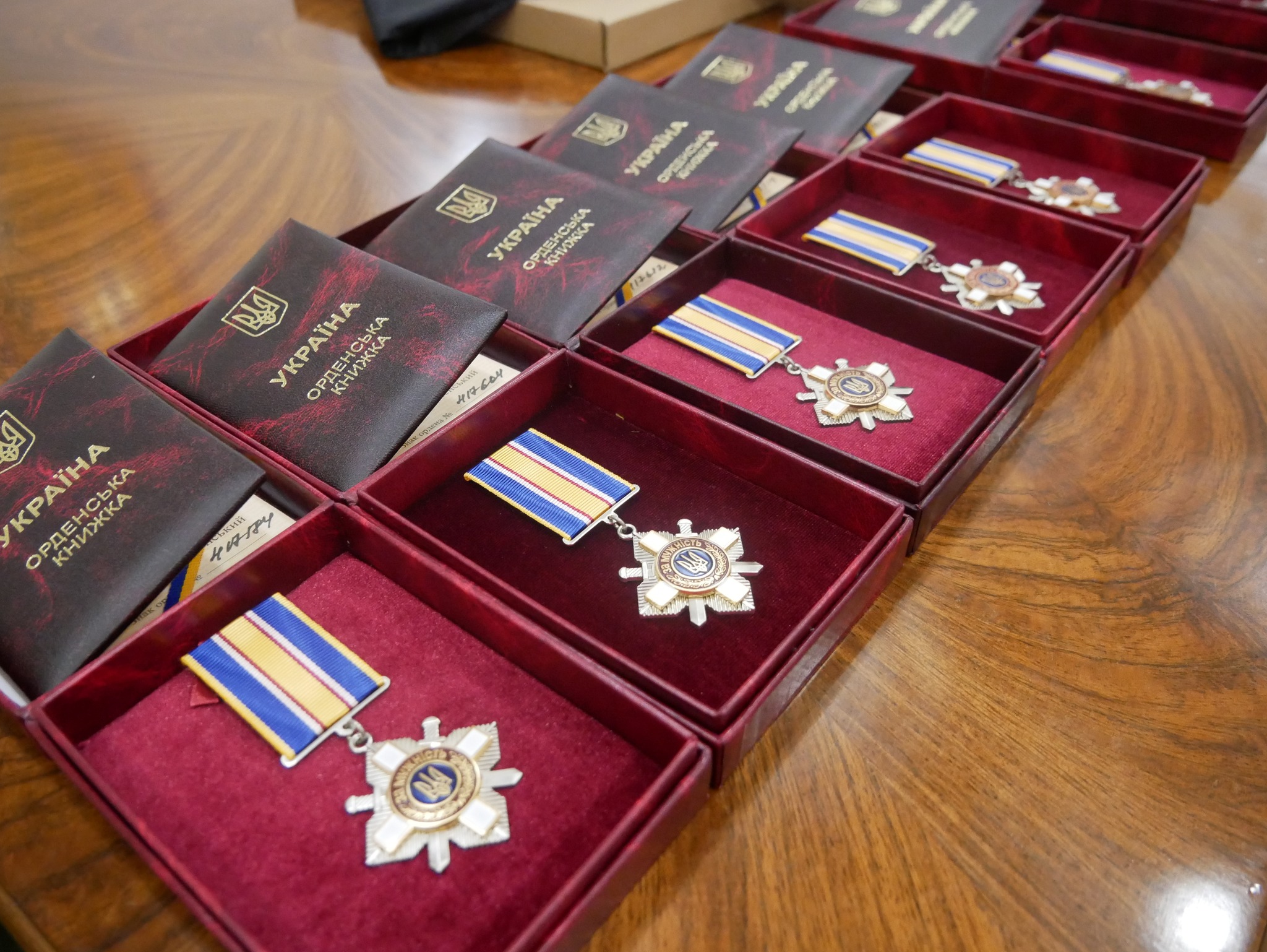 Новини Вінниці / На Вінниччині семи родинам загиблих Захисників вручили посмертні державні нагороди 