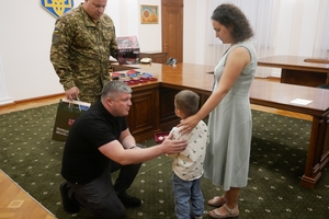 Новини Вінниці / На Вінниччині семи родинам загиблих Захисників вручили посмертні державні нагороди 