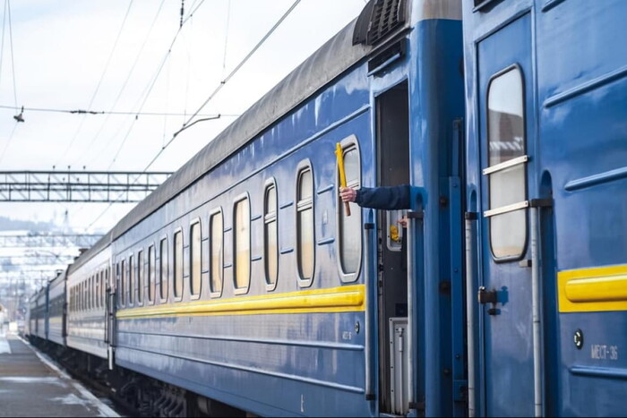 Новини Вінниці / Приміські поїзди, що курсують через Вінницю, затримуються