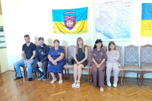 Новини Вінниці / Рідним полеглих воїнів з Вінниччини передали державні нагороди