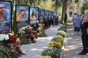 Новини Вінниці / У Гавришівці відкрили Алею пам’яті та надії на честь Героїв