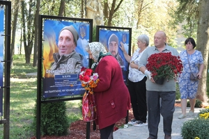 Новини Вінниці / У Гавришівці відкрили Алею пам’яті та надії на честь Героїв