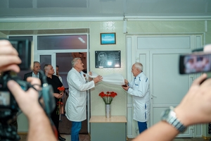 Новини Вінниці / У Вінниці відкрили меморіальну дошку видатному хірургу Аркадію Годлевському