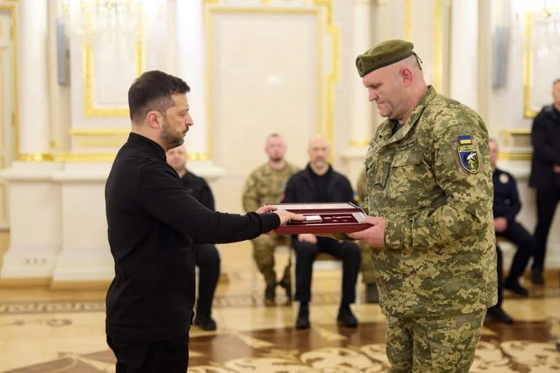 Новини Вінниці / Герой із Вінниччини Денис Лисенко отримав «Золоту Зірку» з рук Президента України