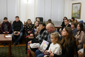 Новини Вінниці / На Вінниччині вшанували пам'ять Героїв: родинам полеглих Захисників вручили посмертні ордени «За мужність»