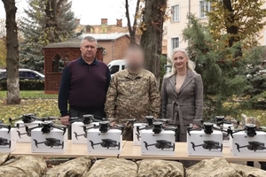 Новости Винницы и области / Вінницьких військових підсилили сучасними дронами та спорядженням / Інформаційний портал На Париже Новини Вінниці / Вінницьких військових підсилили сучасними дронами та спорядженням