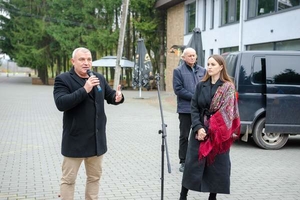 Новости Винницы и области / Хмільник передав на фронт 100 дронів, зібраних завдяки спільній ініціативі волонтерів та жителів громади / Інформаційний портал На Париже Новини Вінниці / Хмільник передав на фронт 100 дронів, зібраних завдяки спільній ініціативі волонтерів та жителів громади