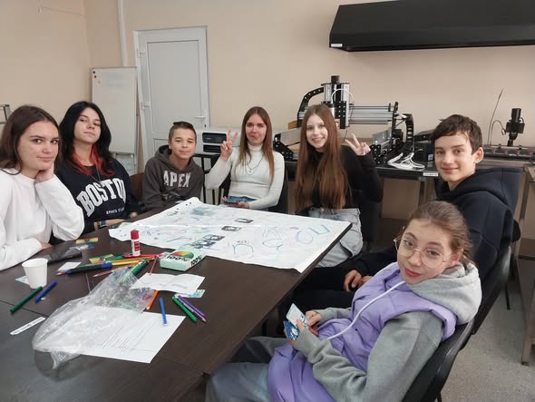 У Вінниці стартував Smart Weekend: підлітки поєднують технології, креатив і психологічну підтримку / Новости Винницы и области / Інформаційний портал На Париже Новини Вінниці / У Вінниці стартував Smart Weekend: підлітки поєднують технології, креатив і психологічну підтримку