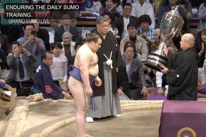 Новини Вінниці / Вінничанин-чемпіон Аонішікі-Данило Явгусишин тріумфує у вищій лізі сумо