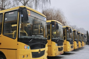Новости Винницы и области / Дев’ять громад Вінниччини отримали 11 нових шкільних автобусів / Інформаційний портал На Париже Новини Вінниці / Дев’ять громад Вінниччини отримали 11 нових шкільних автобусів