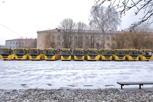 Новости Винницы и области / Дев’ять громад Вінниччини отримали 11 нових шкільних автобусів / Інформаційний портал На Париже Новини Вінниці / Дев’ять громад Вінниччини отримали 11 нових шкільних автобусів