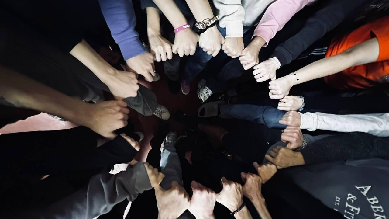 Діти з Вінниччини повернулися з тематичної зміни МДЦ «Артек» / Новости Винницы и области / Інформаційний портал На Париже Новини Вінниці / Діти з Вінниччини повернулися з тематичної зміни МДЦ «Артек»