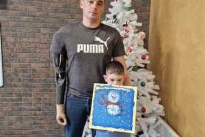 Новости Винницы и области / Татусі-ветерани та їх діти створили зимові картини на сімейному майстеркласі у Вінниці / Інформаційний портал На Париже Новини Вінниці / Татусі-ветерани та їх діти створили зимові картини на сімейному майстеркласі у Вінниці