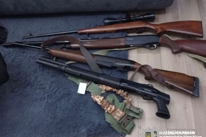 Новости Винницы и области / У Вінницькому районі затримали банду, яка напала на родину та змусила підписати боргові розписки (ВІДЕО) / Інформаційний портал На Париже Новини Вінниці / У Вінницькому районі затримали банду, яка напала на родину та змусила підписати боргові розписки (ВІДЕО)