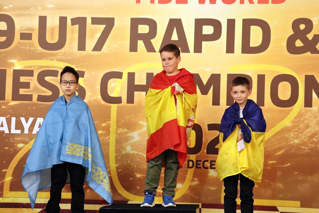 Новини Вінниці / Вінничанин Олександр Савчук здобув «бронзу» на чемпіонаті світу з шахового бліцу в Туреччині