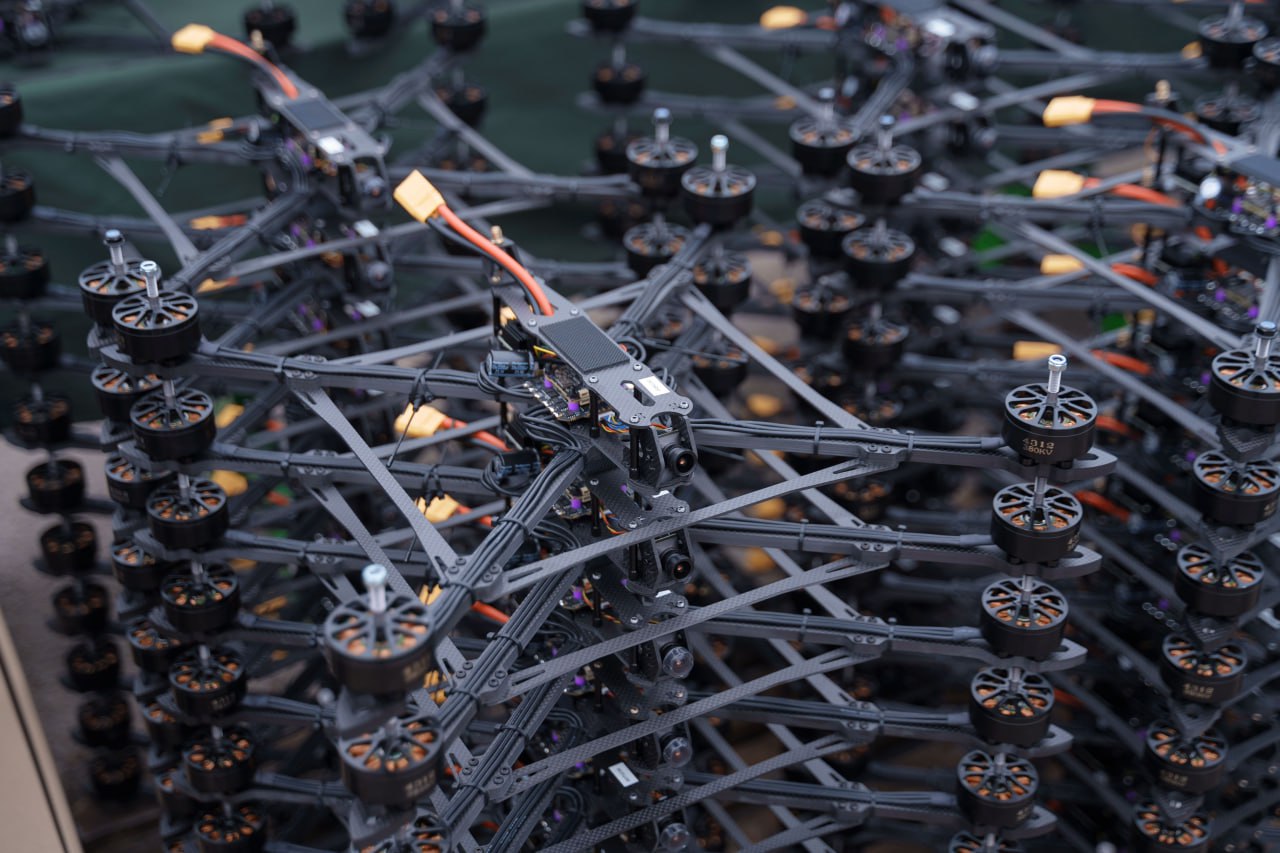 Новини Вінниці / Вінниця передає FPV-дрони захисникам на східний напрямок фронту