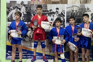 Новини Вінниці / Вінницькі самбісти здобули шість медалей на всеукраїнському турнірі у Львові