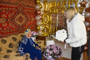 Новини Вінниці / Жителька Стрижавки Марія Бонюк відзначила своє світле 100-річчя