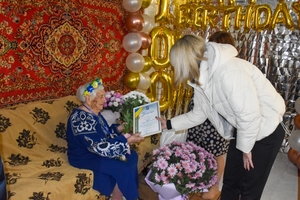 Новини Вінниці / Жителька Стрижавки Марія Бонюк відзначила своє світле 100-річчя