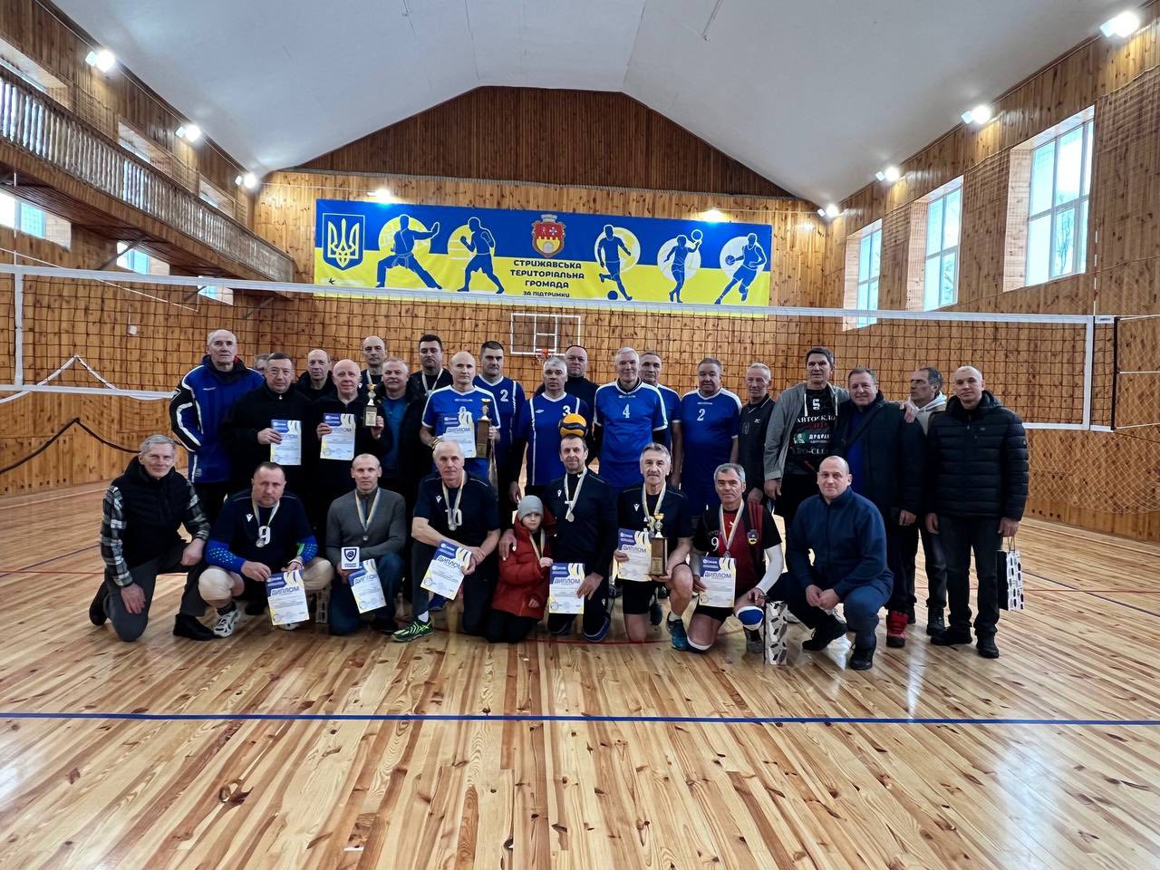 Новини Вінниці / 55+ на майданчику: на Вінниччині ветерани волейболу показали, як грають «досвід і характер»