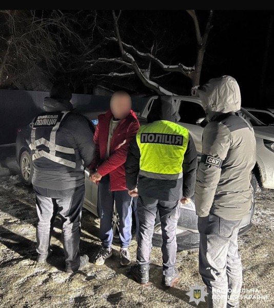 Новини Вінниці / 7000 доларів не допомогли: на Вінниччині правоохоронці зірвали спробу втечі за кордон
